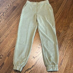 Lululemon sweatpants, army green. Size 6.